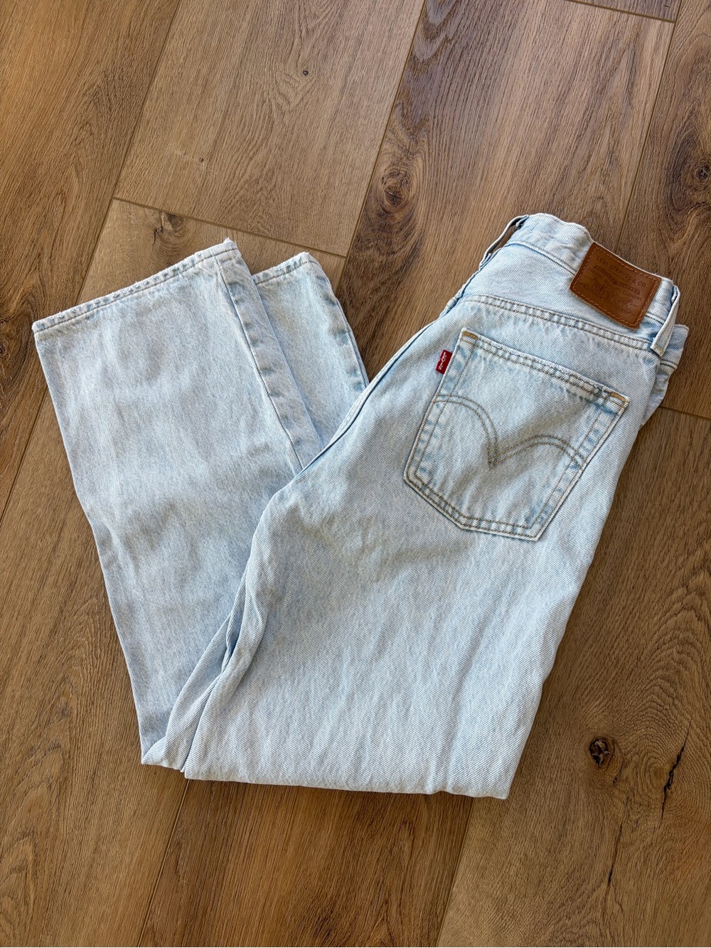 Levi’s Ribcage Ankle Jeans